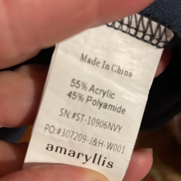 •AMARYLLIS•NWOT BLUE FLORAL RUFFLE SLEEVE PEPLUM BLOUSE SIZE SMALL - Picture 4 of 7